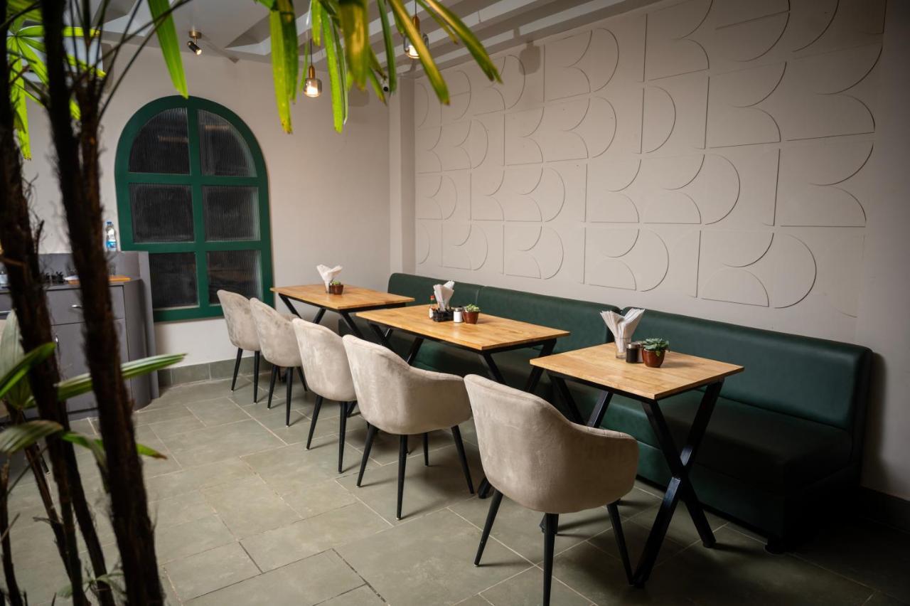 Hotel Gs Residency Guwahati Zewnętrze zdjęcie