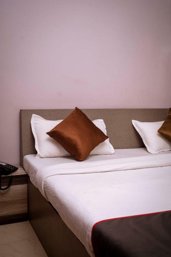 Hotel Gs Residency Guwahati Zewnętrze zdjęcie