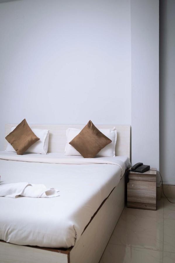 Hotel Gs Residency Guwahati Zewnętrze zdjęcie